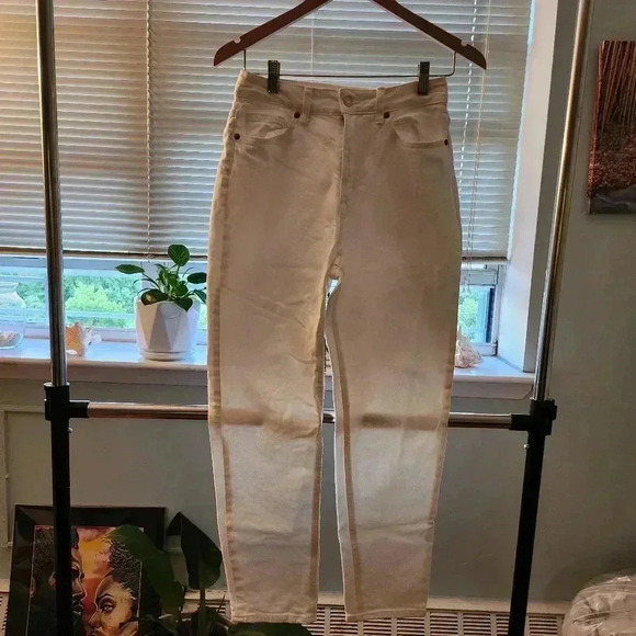 H&M‎ White Denim Jeans - Picture 1 of 6